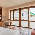 Piazza Cavour View - By Myhomeincomo Holiday home *