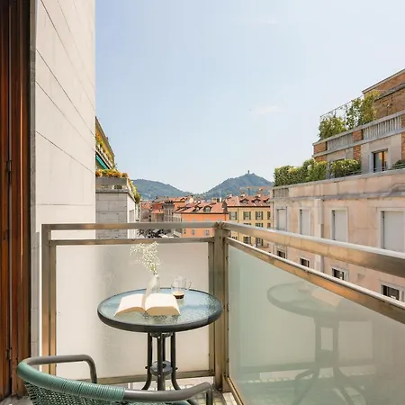 Piazza Cavour View - By Myhomeincomo 펜션