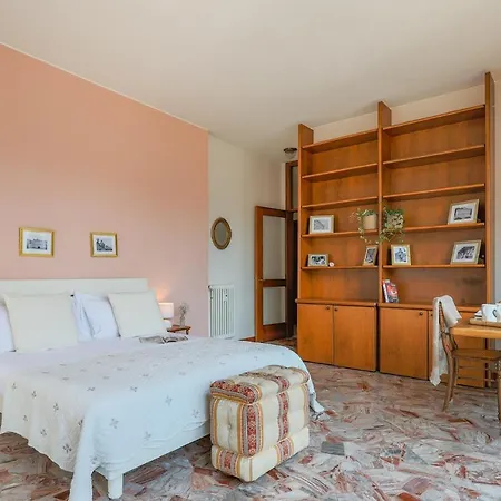 Vakantiehuis Piazza Cavour View - By Myhomeincomo Como