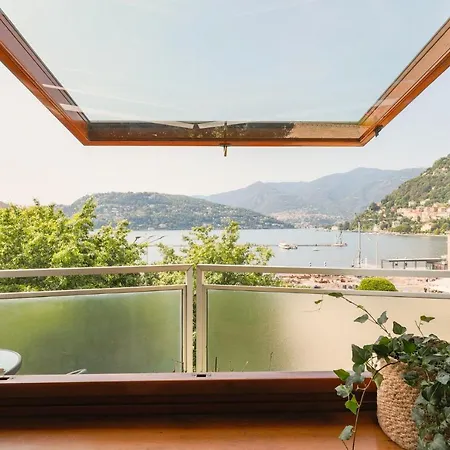 Vakantiehuis Piazza Cavour View - By Myhomeincomo